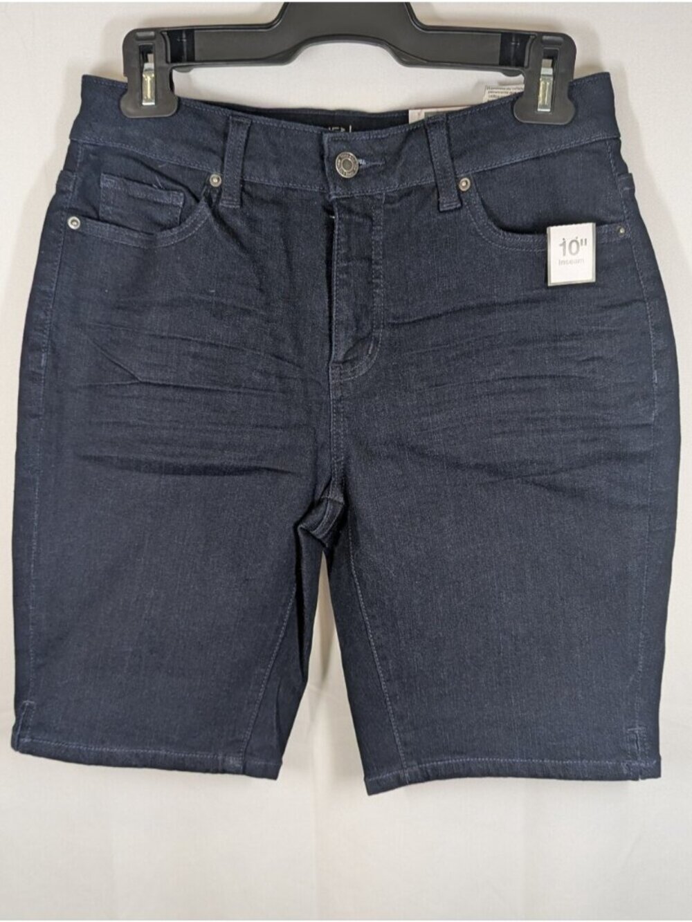 Time and Tru Women's Mid Rise Dark Wash Stretch Denim Shorts size 6 NWT